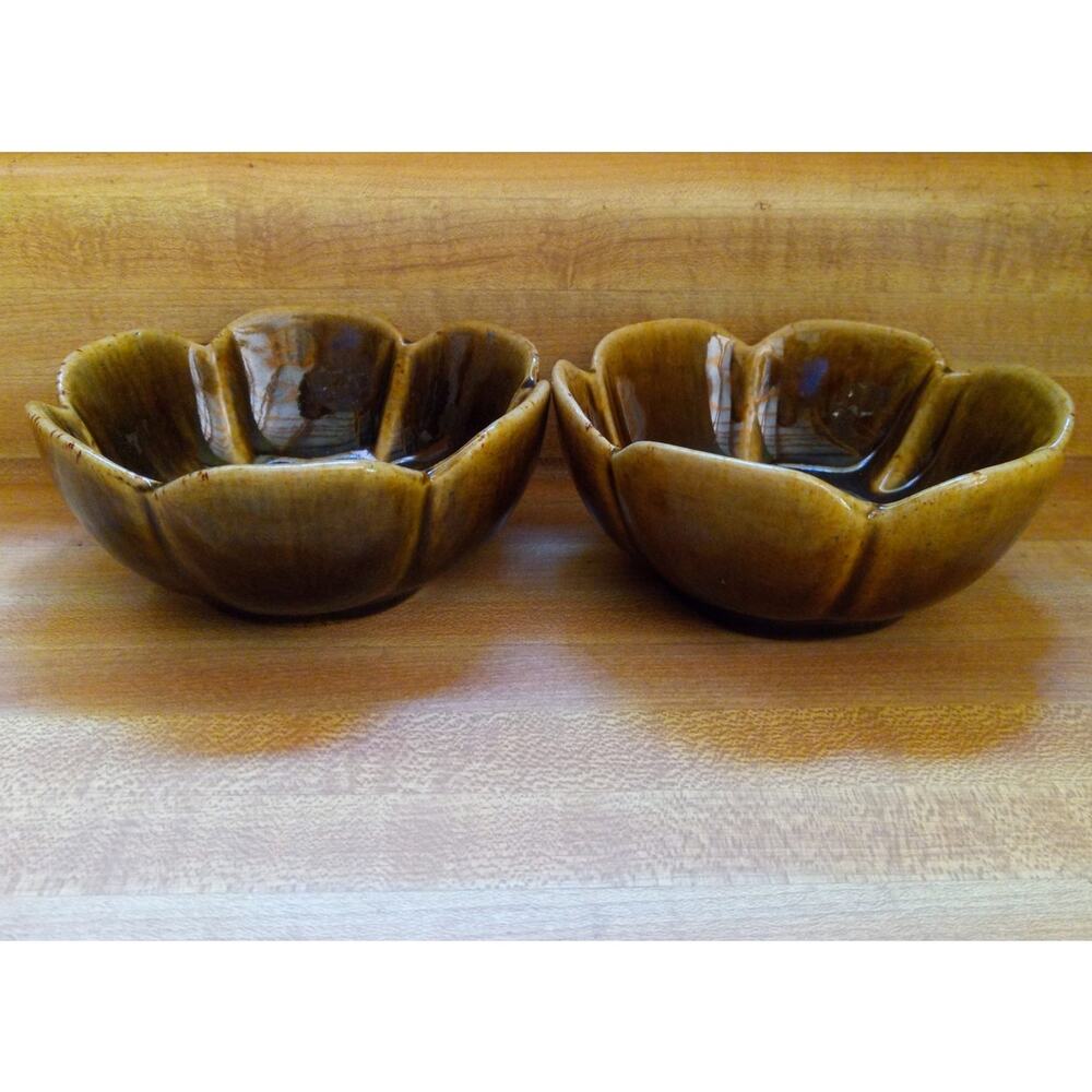 Studio art lotus flower design bowls set of two